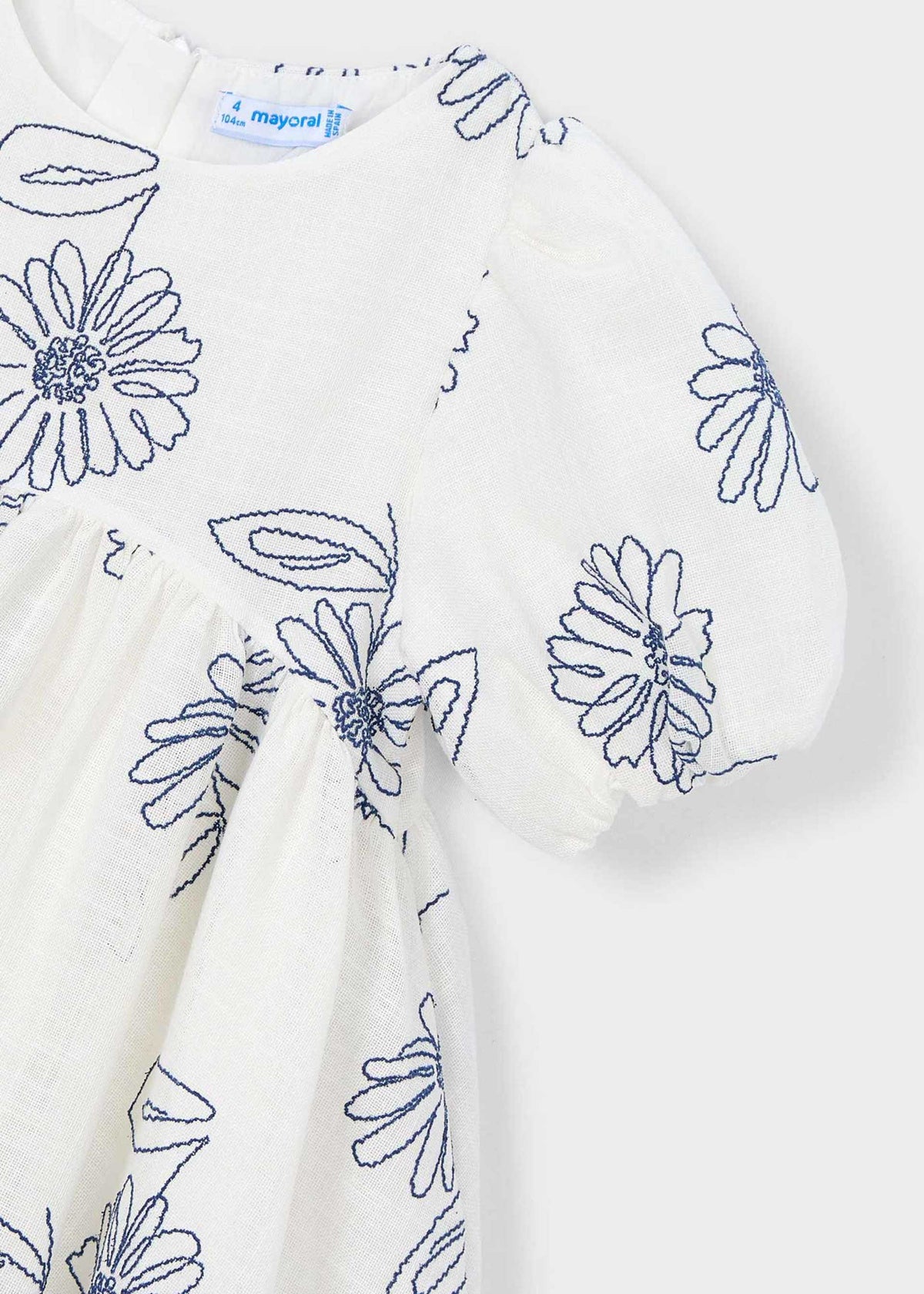 Mädchenkleid mit Puffärmeln