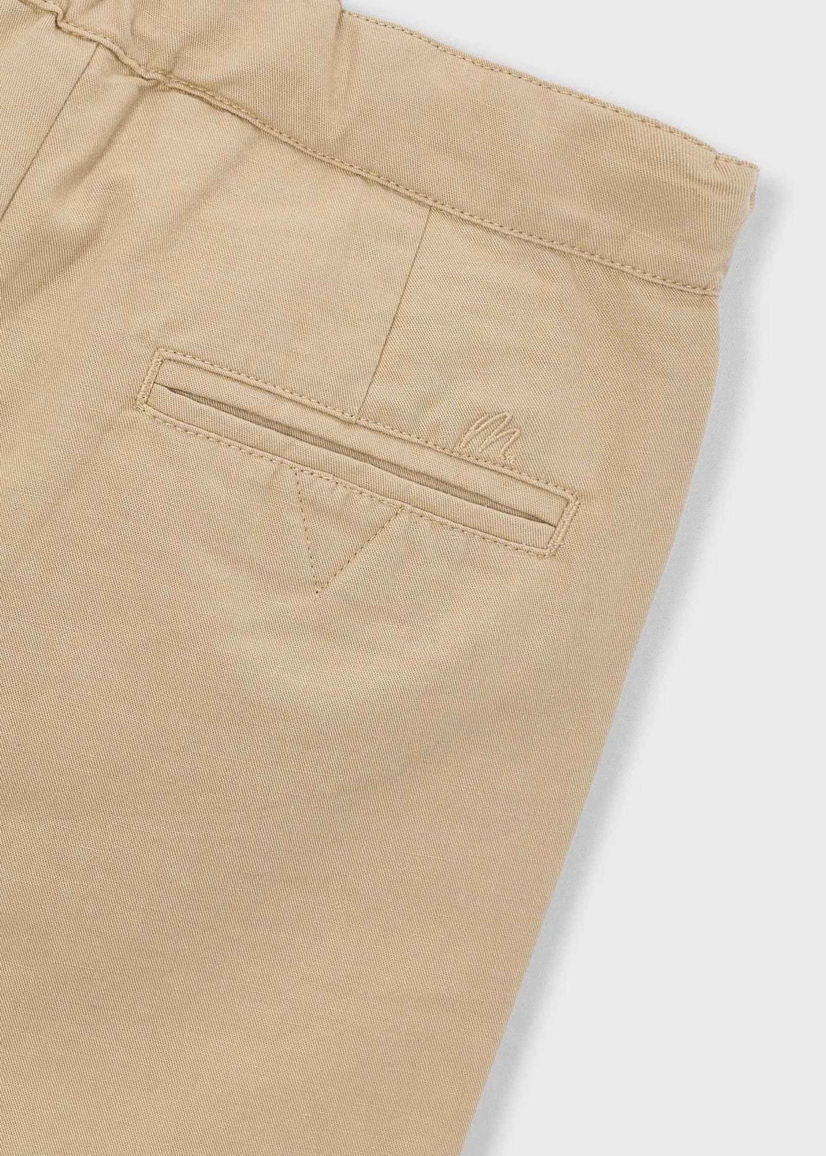Klassische Bermudashorts aus Leinen