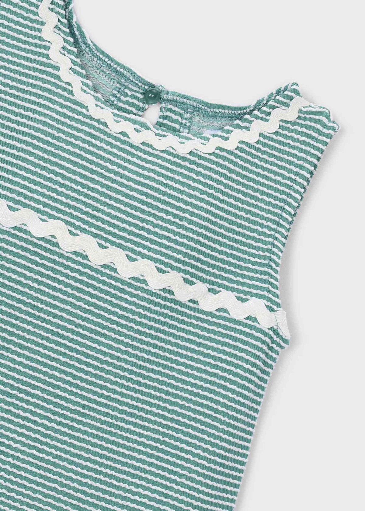 Wellenstrickkleid