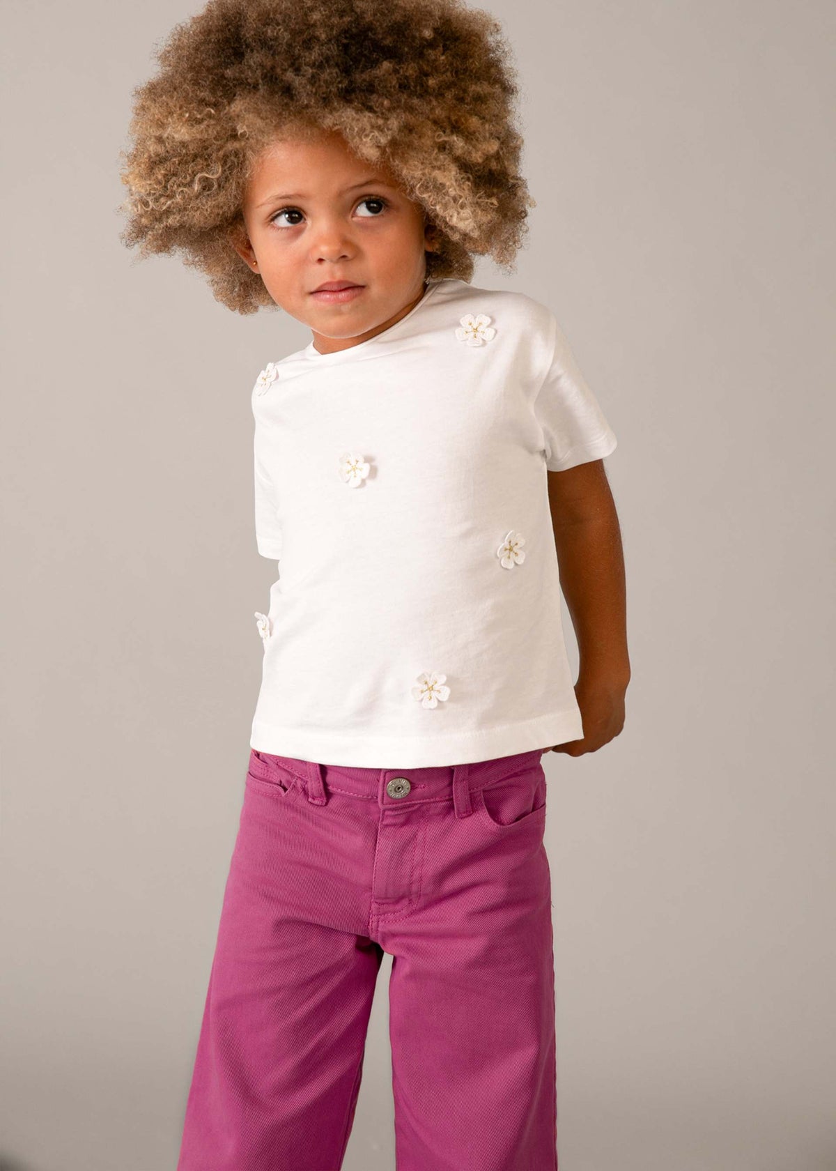 Applique t-shirt girl