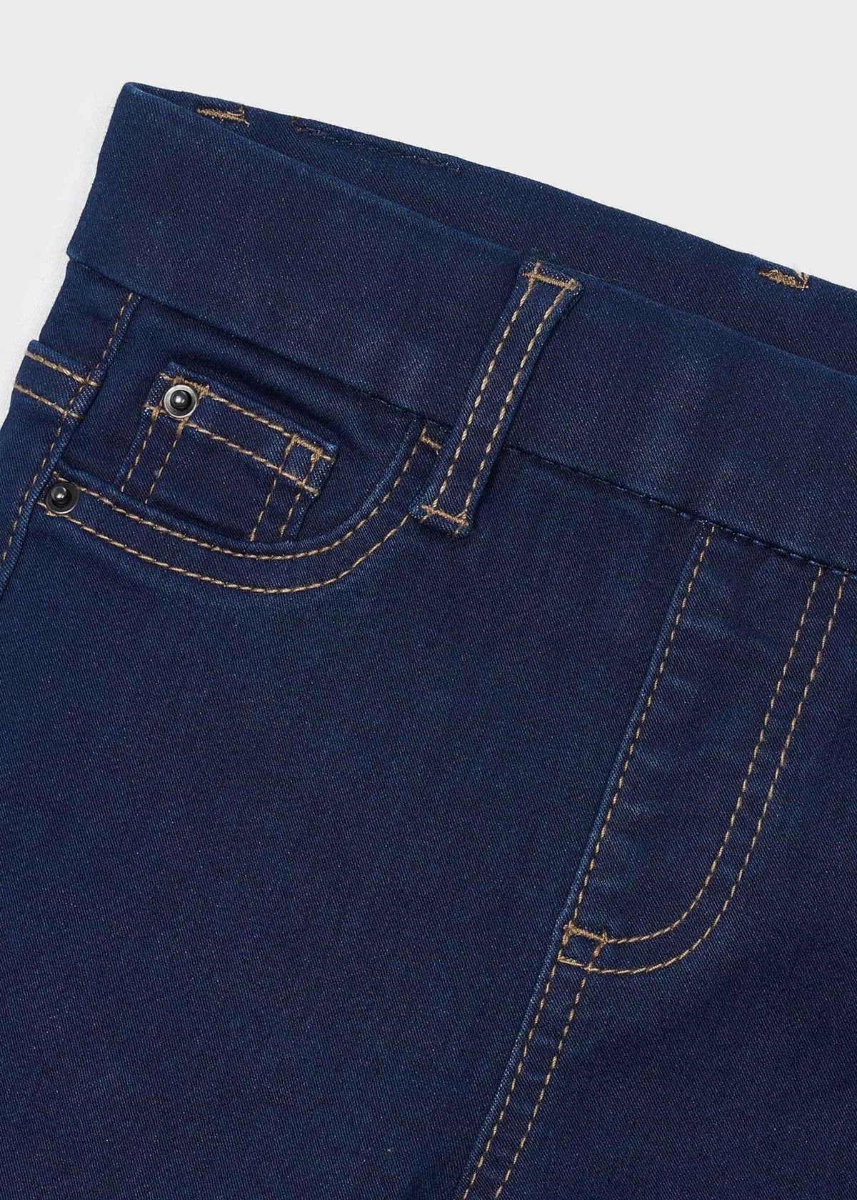 Einfache Mädchenjeans