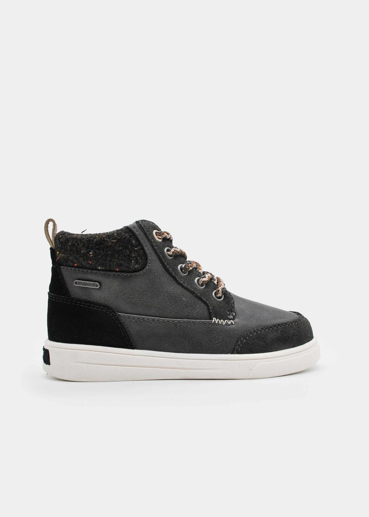 Boy boots