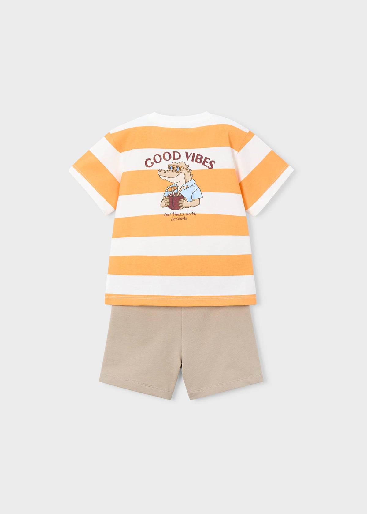 Set aus gestreifter Hose und T-Shirt für Jungen