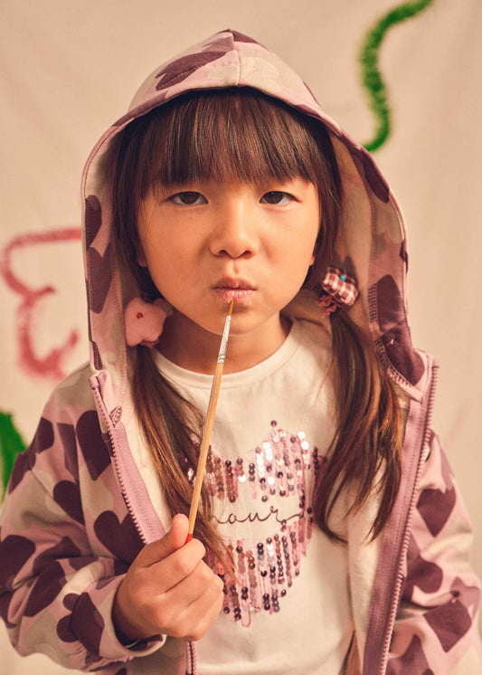 Girl screen print t-shirt