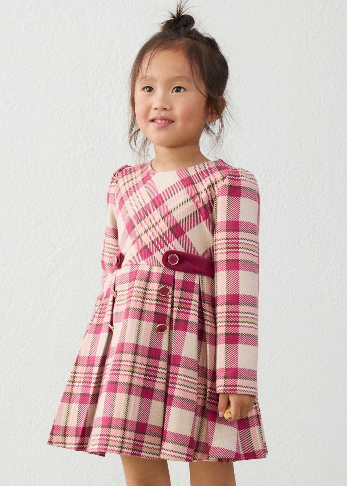 Mädchenkleid mit Karomuster