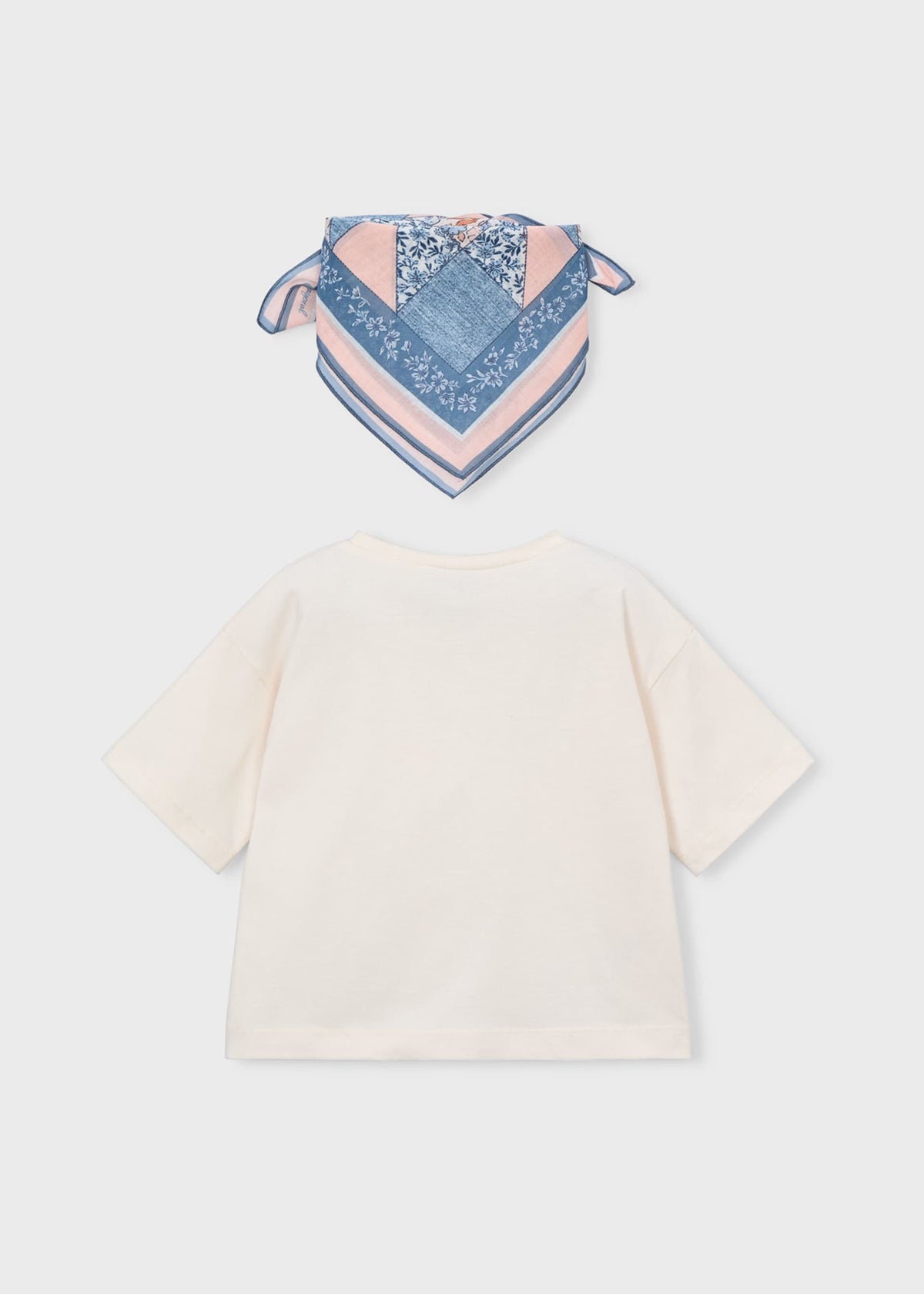 Girl's T-shirt with printed scarf